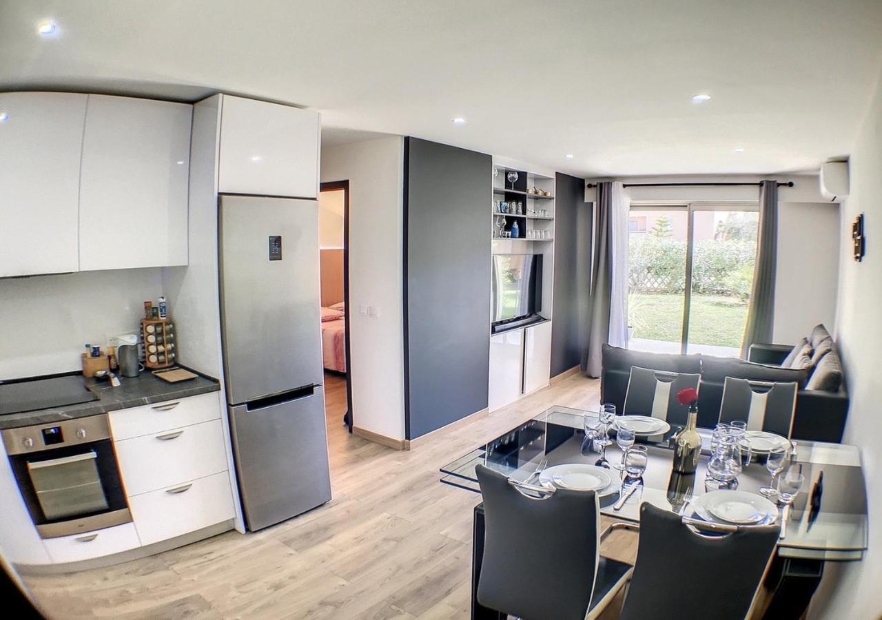 Apartamento Golf Juans- 2p Avec Piscine, Plages 300m Vallauris